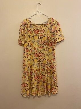 Vintage Floral Button-Front Yellow Summer Dress